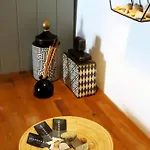 Sea Rock & Sky Private Lejlighedshotel 3*