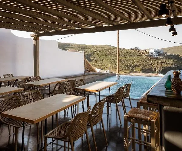 Sea Rock & Sky Private Merchia Beach