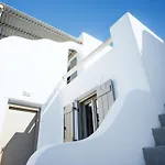 Ξενοδοχείο με διαμερίσματα Sea Rock & Sky Private 3*