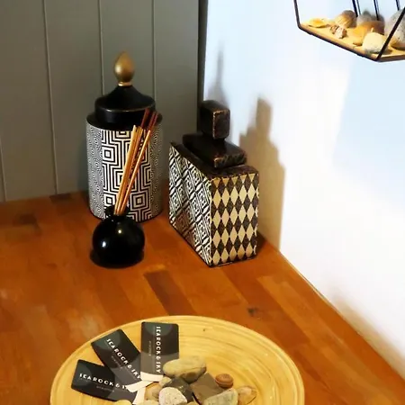 Sea Rock & Sky Private Appart hôtel 3*