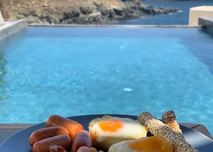Sea Rock & Sky Private Merchia Beach