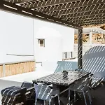 Sea Rock & Sky Private アパートホテル Merchia Beach