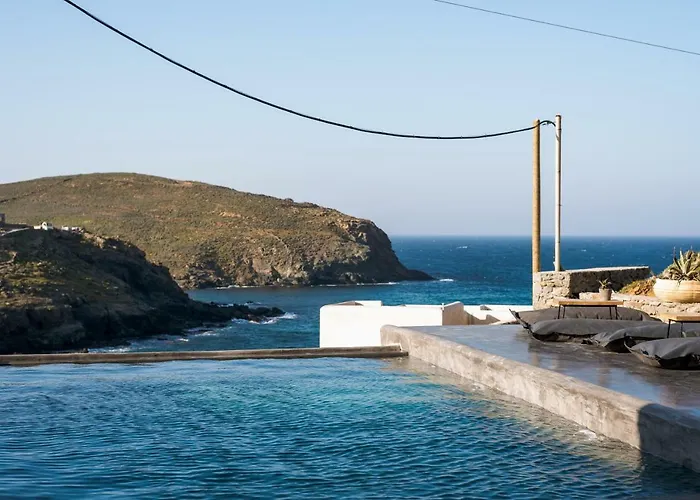 Sea Rock & Sky Private Apart Otel