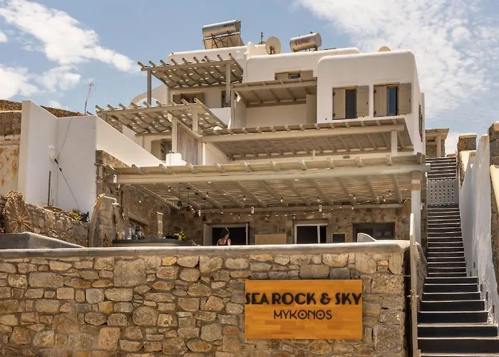 Sea Rock & Sky Private Apartahotel