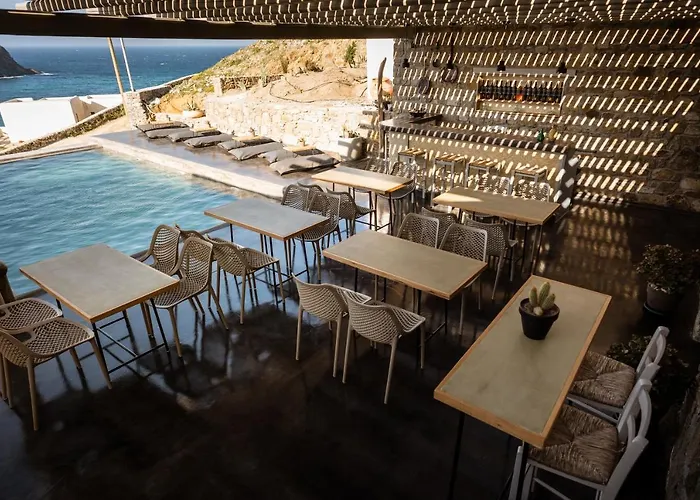 아파트호텔 Sea Rock & Sky Private Merchia Beach