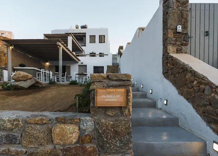 아파트호텔 Sea Rock & Sky Private Merchia Beach