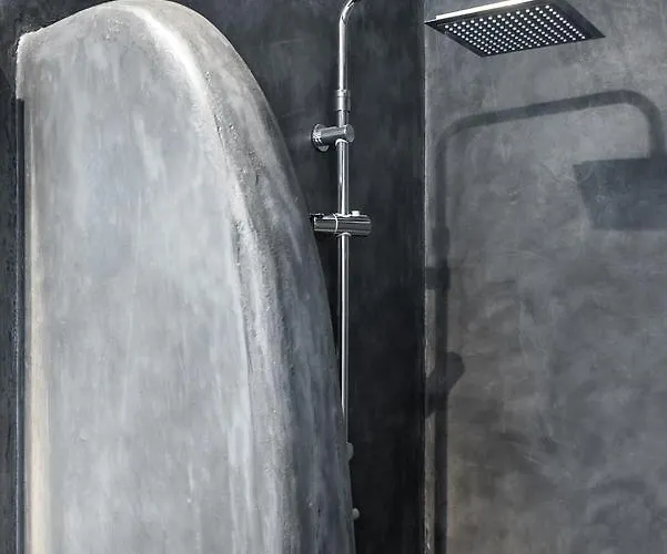 아파트호텔 Sea Rock & Sky Private Merchia Beach